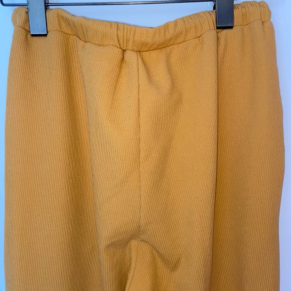 Sabo Skirt Ribbed Jogger Set || Mustard Yellow - Picture 10 of 13
